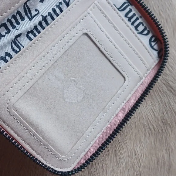 Juicy Couture  Wallet - Picture 5 of 16